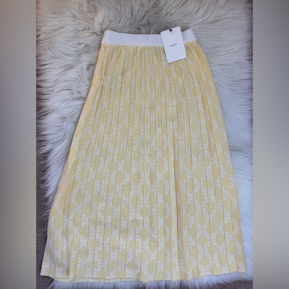 New A.L.C knit cotton pleated Butter yellow midi skirt - Picture 2 of 5